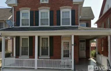 Main picture of 11 Penn St
