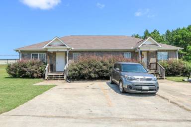 Main picture of 109 Walkers Crossing Rd