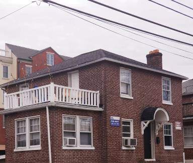 Main picture of 21 E Cleveland Ave