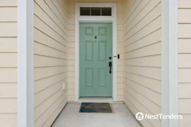 Main picture of 95345 Mistwood Ct