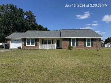 Main picture of 123 Thornbird Dr