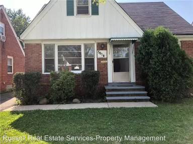 Main picture of 5614 South Blvd