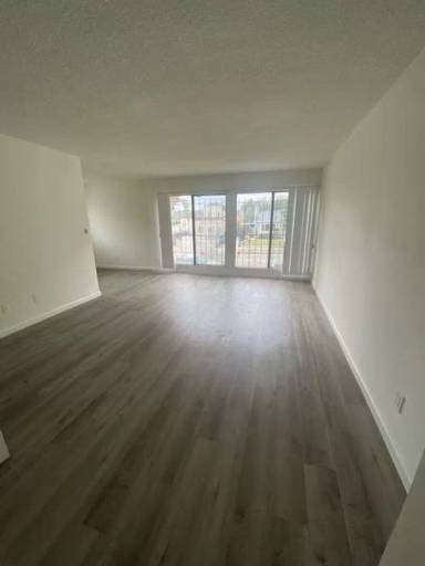 Main picture of 838 S Wilton Pl