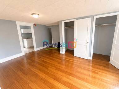 Main picture of 110 Brookside Ave Irvington, NJ 07111
