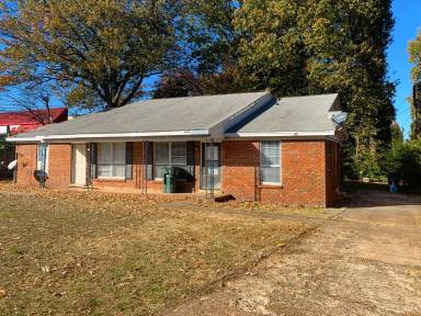 Main picture of 6240 Macon Rd