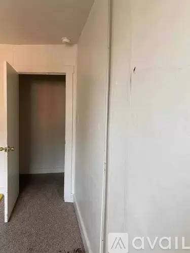 Main picture of 502 W Chestnut St