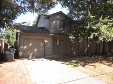 Main picture of 1084 NE 21st Ave
