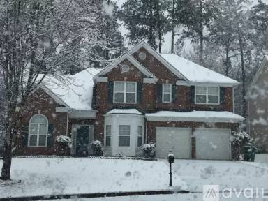 Main picture of 4121 Hunters Green Ln NE