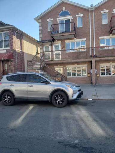 Main picture of 1832 78th St