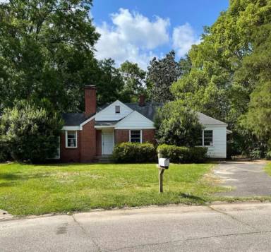 Main picture of 2752 McGrew Ct