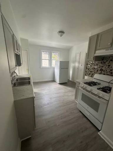 Main picture of 3279 N 28th St