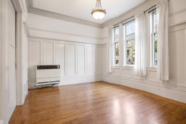 Main picture of 909 Page St