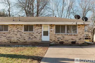 Main picture of 419 E Watrous Ave