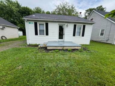 Main picture of 1936 Pater Ave