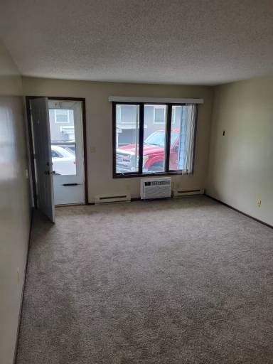 Main picture of 1600 1/2 Eddy St