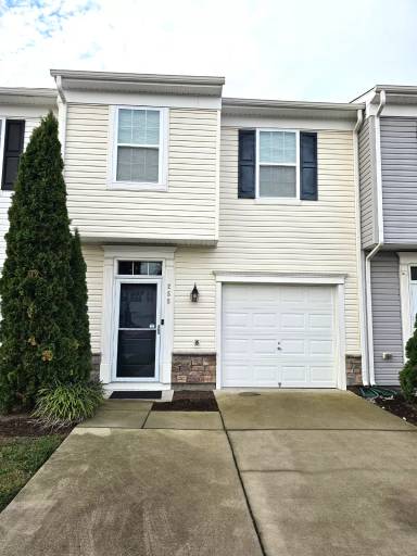 Main picture of 255 Garrison Way