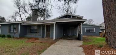 Main picture of 2902 W Cavett Dr