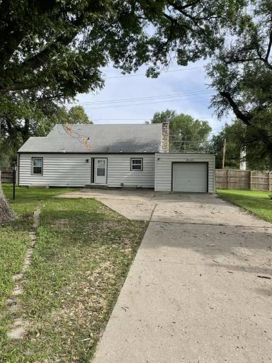 Main picture of 2727 SW 21st St