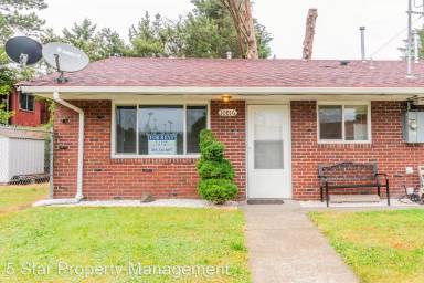 Main picture of 10816 59th Ave SW