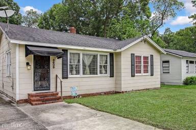 Main picture of 4649 Royal Ave