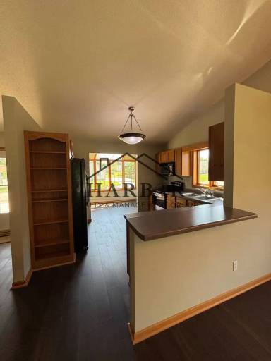 Main picture of 1002 27th St SW