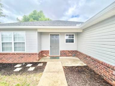 Main picture of 4690 Bobolink Way