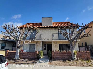 Main picture of 2028 S Grand Ave