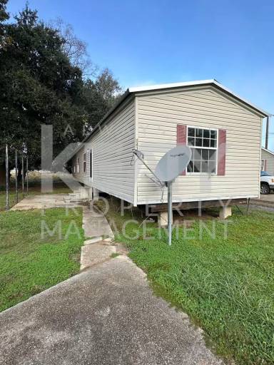 Main picture of 840 Jenkins Rd