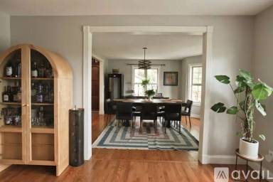 Main picture of 511 S Center St