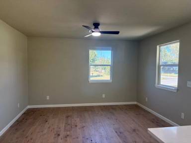 Main picture of 205 NW 2nd St