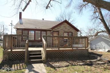 Main picture of 5004 S 46th Ave