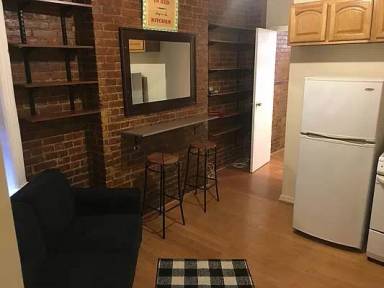 Main picture of 592 3rd Ave