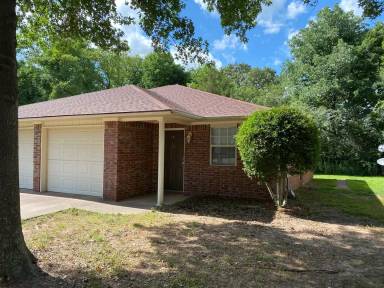 Main picture of 403 Valley Dr
