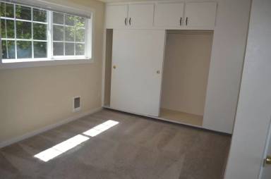 Main picture of 517 NW Bright St
