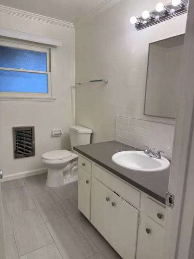 Main picture of 10970 Bluffside Dr