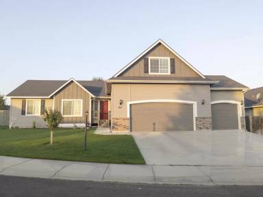 Main picture of 627 N Kayden Way