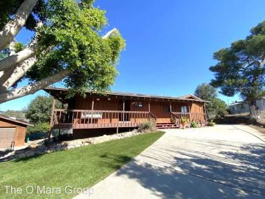 Main picture of 2941 Pioneer Way