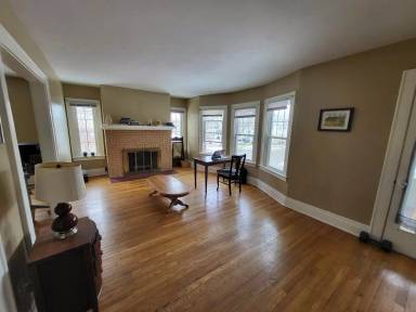 Main picture of 300 Forest Hill Dr