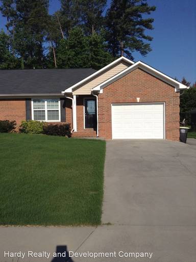 Main picture of 107 Lyons Dr NW