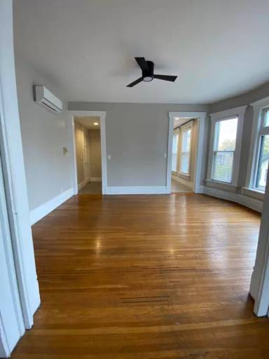 Main picture of 259 W 4th Ave