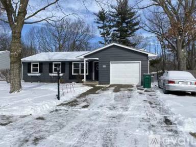 Main picture of 2210 Broadmoor Dr