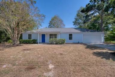 Main picture of 2094 Ortega St