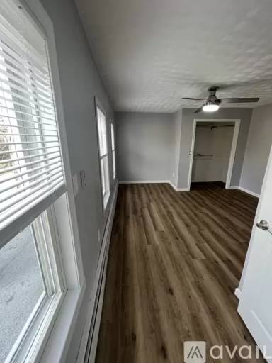 Main picture of 30 S Main St
