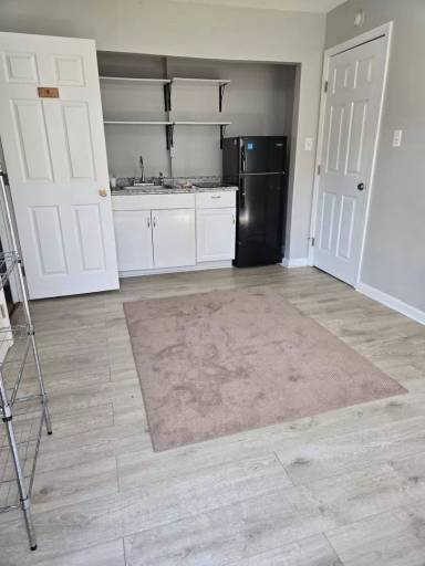 Main picture of 2127 Auburn St