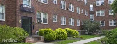 Main picture of 144 W Allens Ln