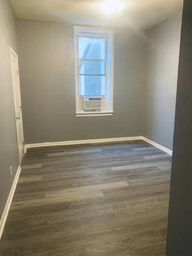 Main picture of 105 South 5th Street - 2