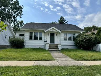 Main picture of 307 W Charles St