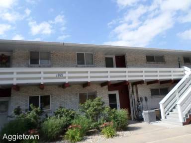 Main picture of 1921 Anderson Ave