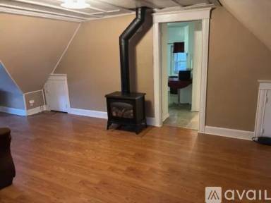 Main picture of 67 Gaylord St