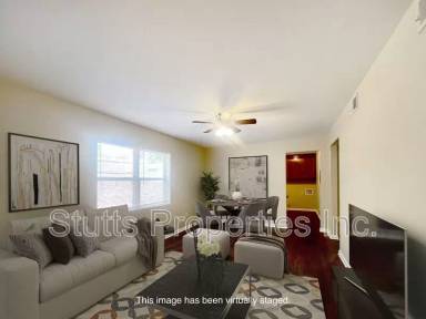 Main picture of 900 N Montgomery Ave